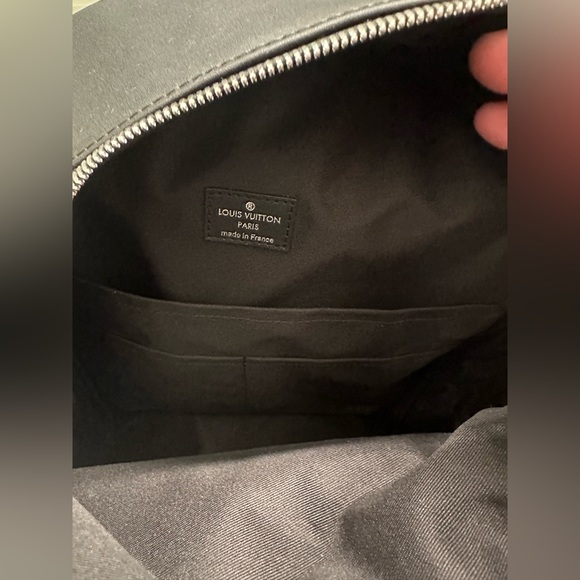 Louis Vuitton Josh Backpack - Picture 6 of 9